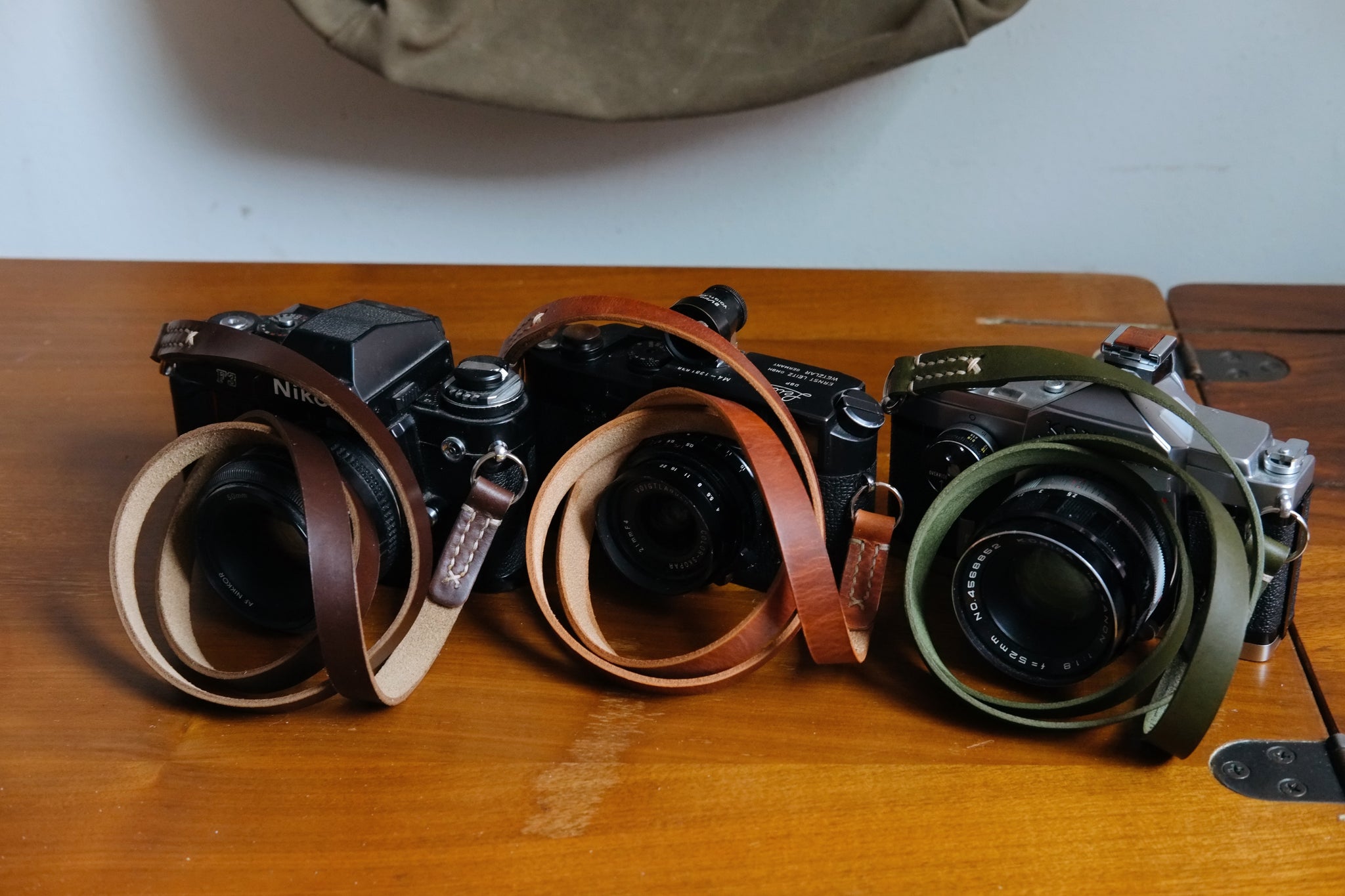 LEGACY slim camera strap
