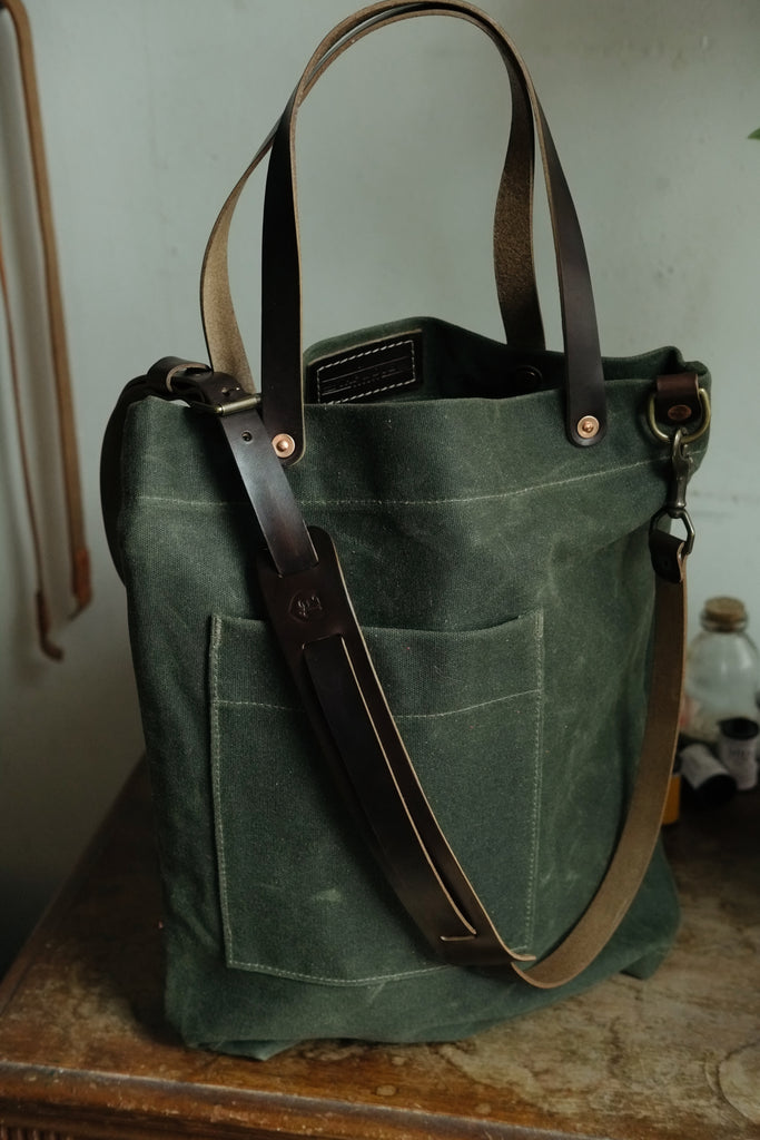 LEGACY Utility Tote - Alpine x Brown