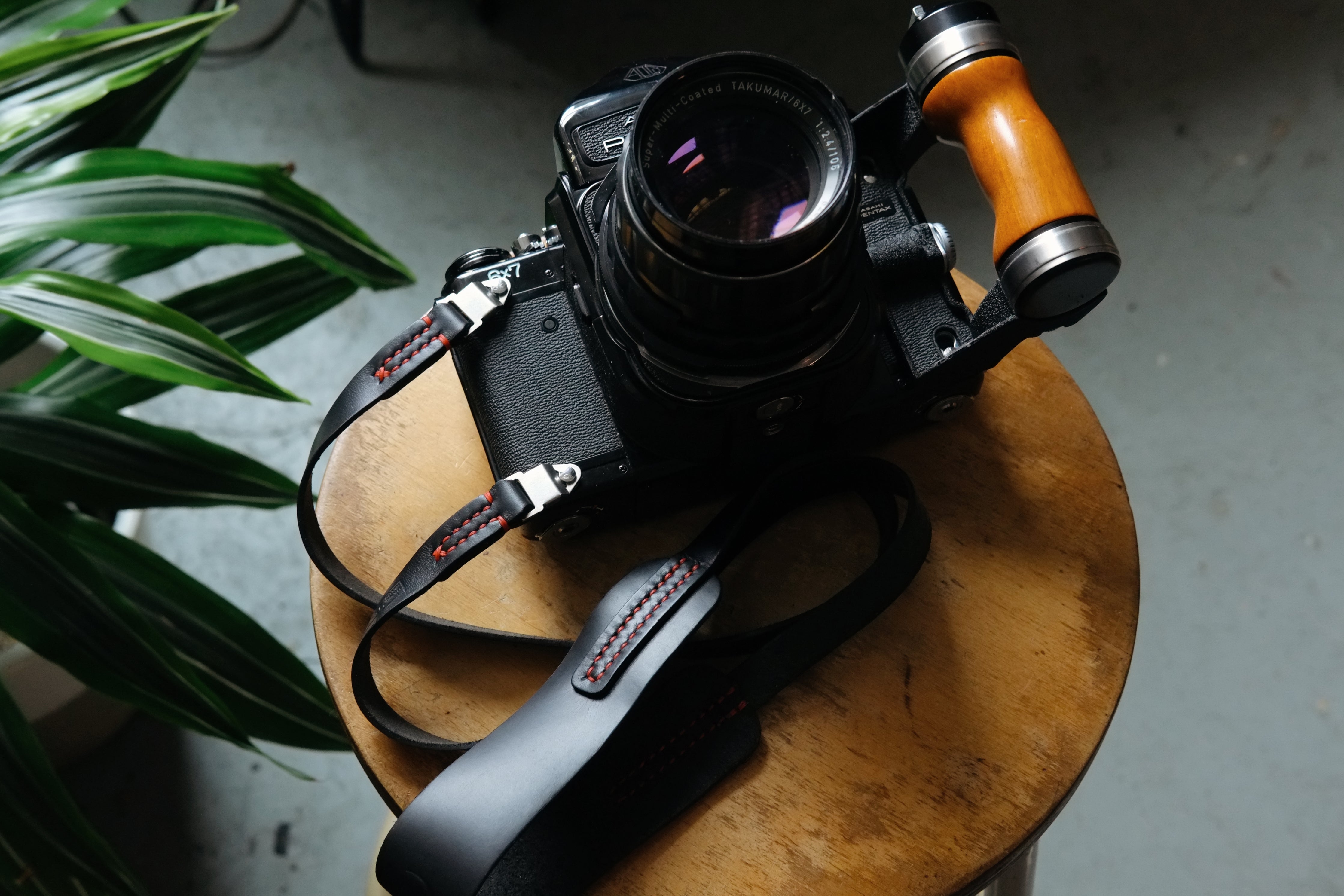 Pentax 67 camera straps | leather camera straps | pentax 67