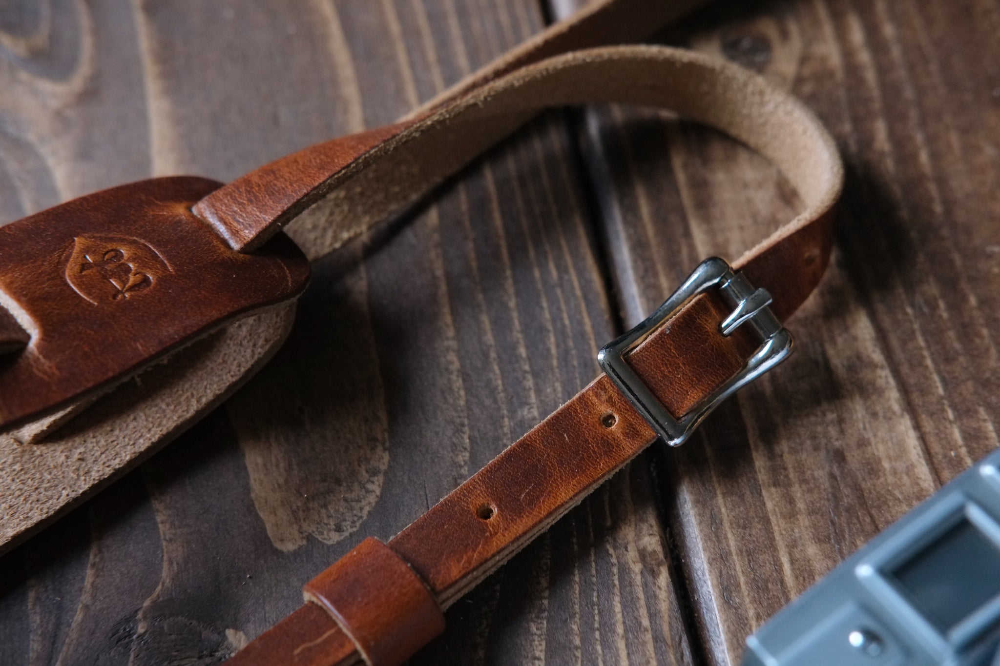 LEGACY Adjustable camera strap