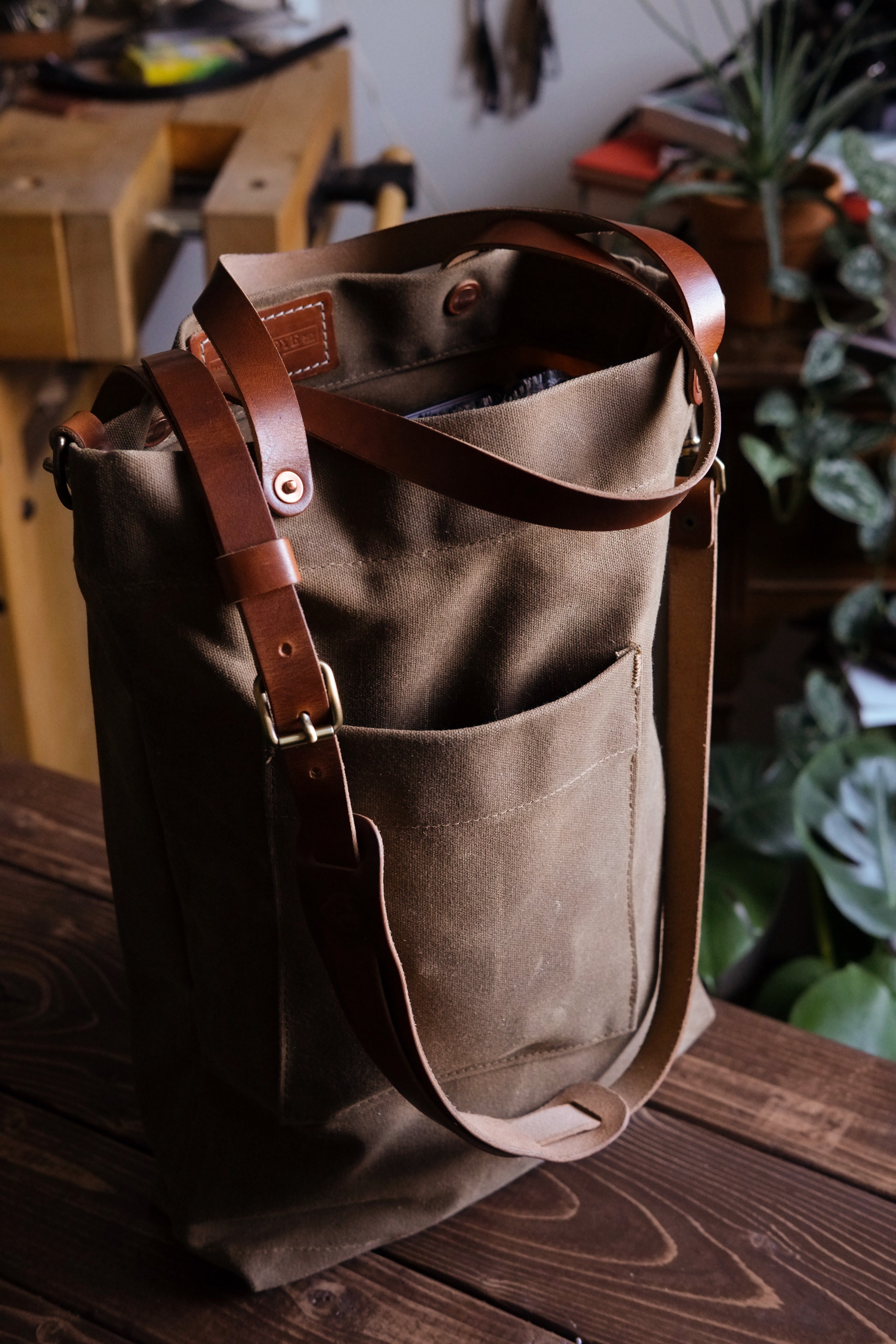 LEGACY Utility Tote – TAP & DYE