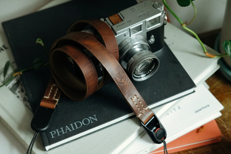 LEGACY classic wide x peak anchor camera strap – TAP & DYE