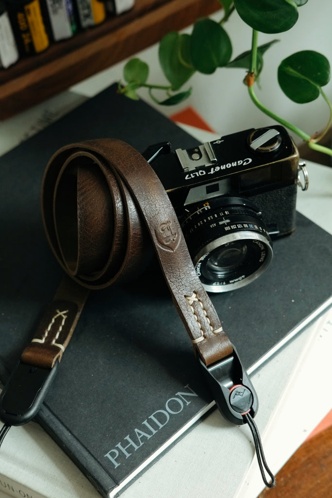 LEGACY classic wide x peak anchor camera strap