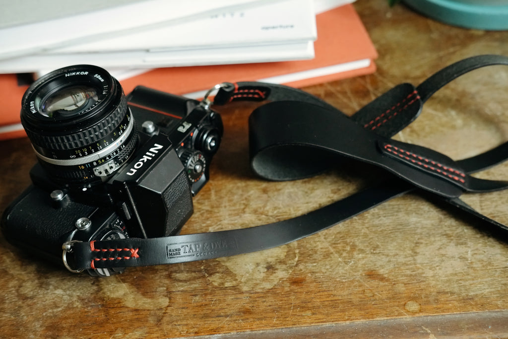 L E G A C Y classic wide camera strap - Nero