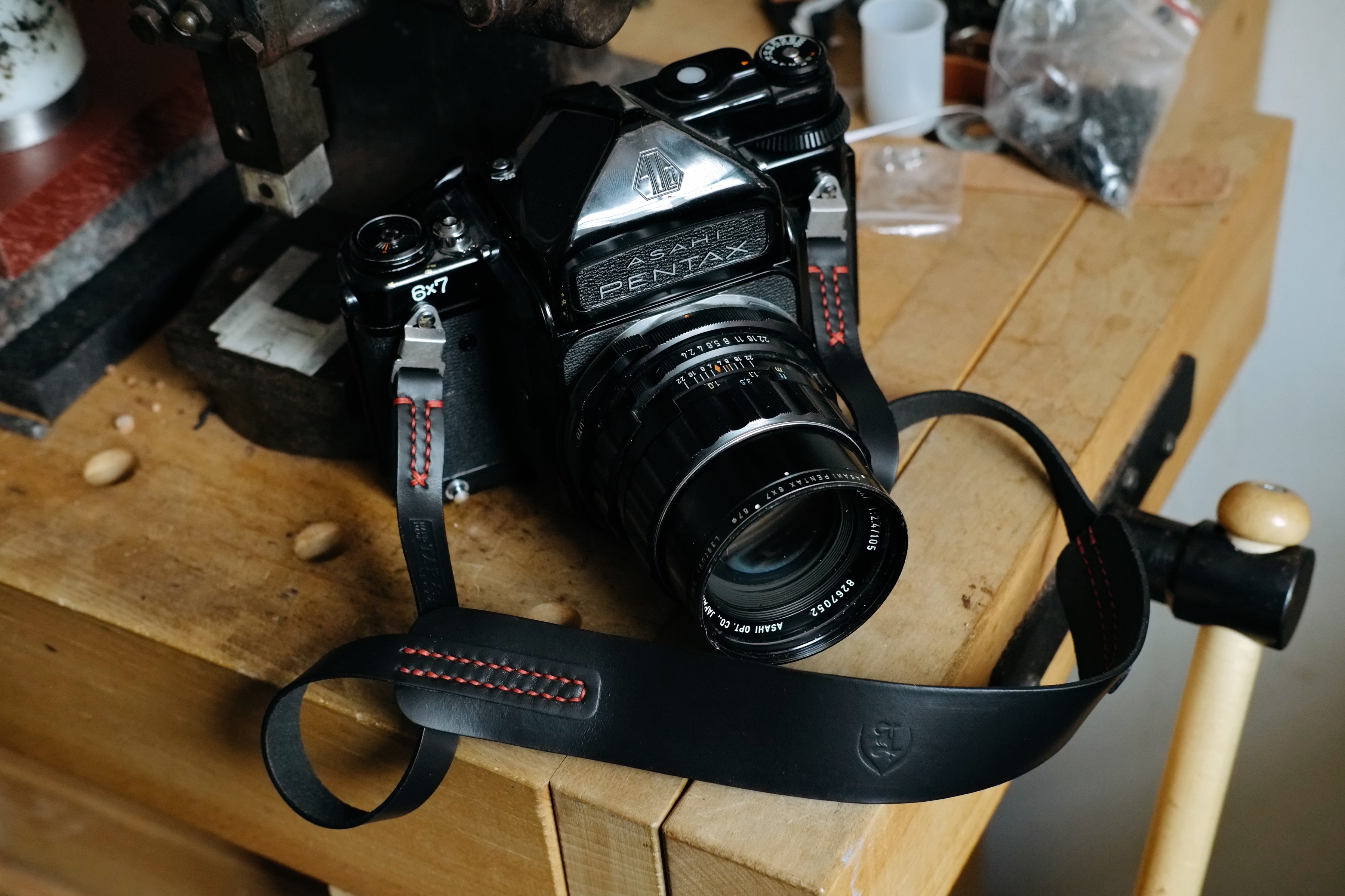 Genuine Leather Carrying Belt for Pentax Cameras Seychelles Genuine Leather Carrying Belt for Pentax Cameras Seychelles